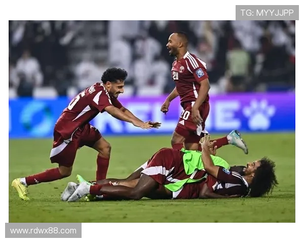 足球世界杯球星颜值爆表 吸引无数粉丝为其倾倒 足球世界杯球星颜值爆表 吸引无数粉丝为其倾倒